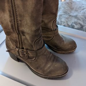 Women's Brown mid calf boots size 6